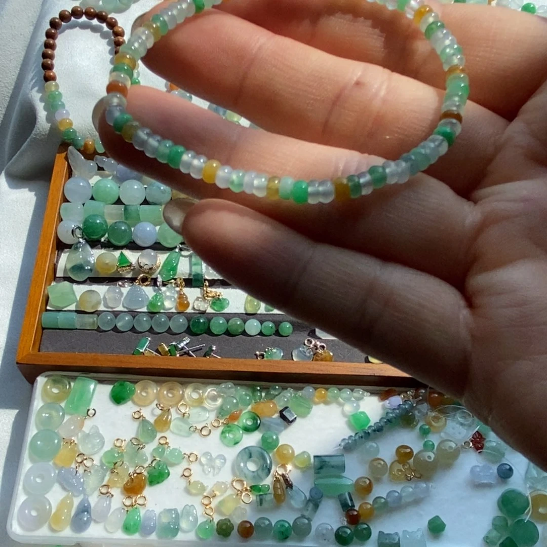 未镶嵌手链翡翠退换货运费自理