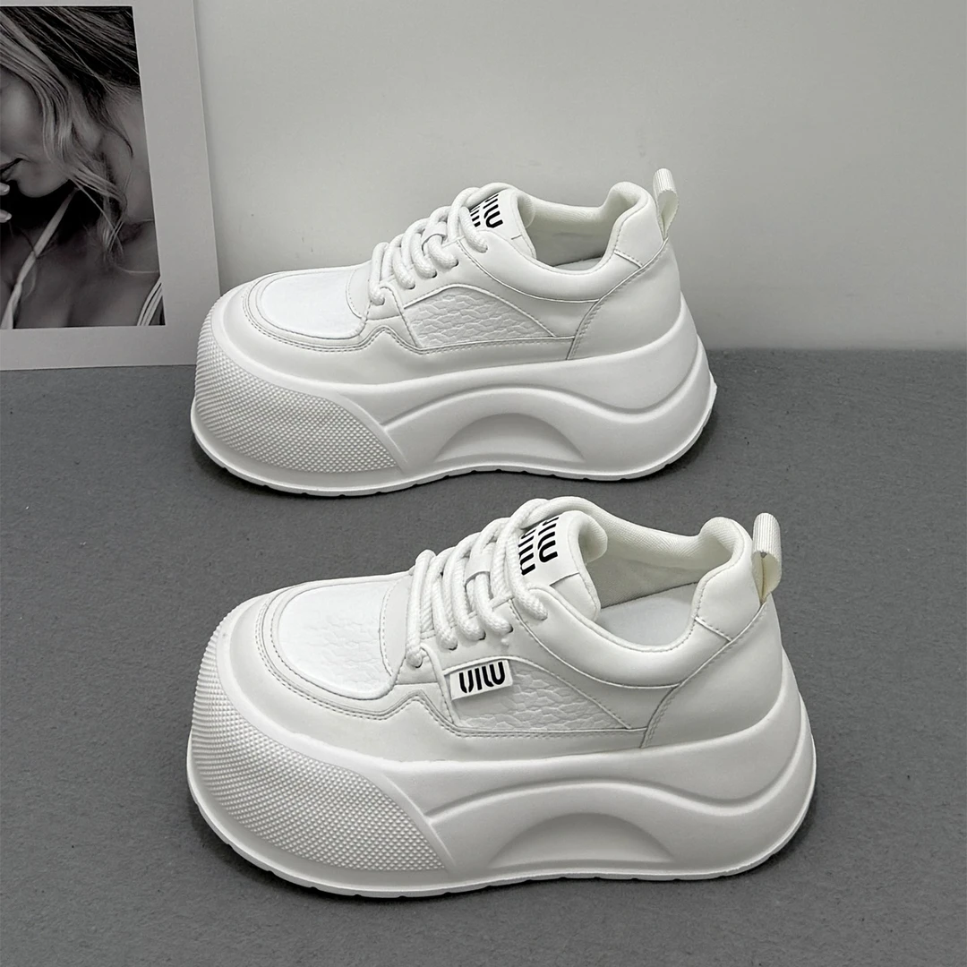 爆款小白鞋女2025秋季新款小个子厚底增高6CM松糕运动休闲面包鞋