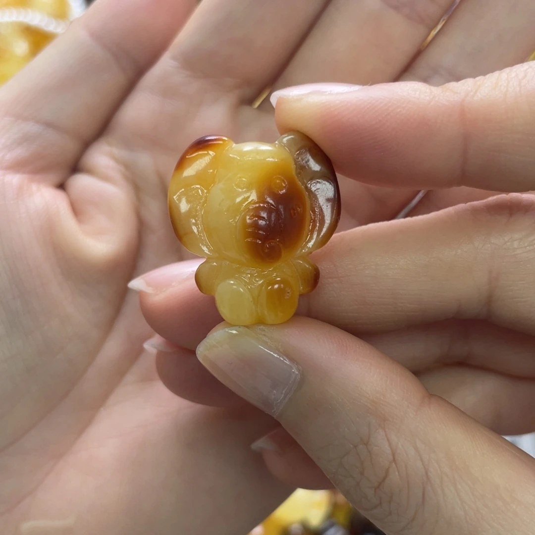 琥珀未镶嵌裸石天然琥珀