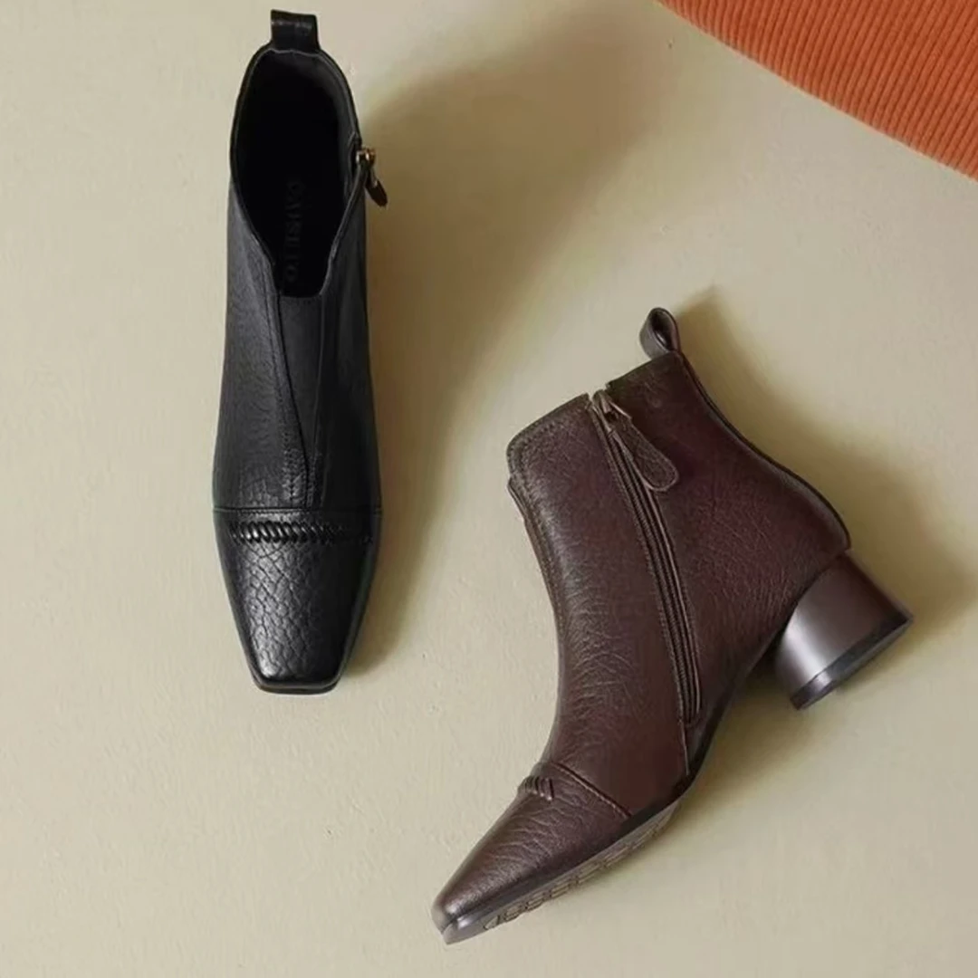 【品牌力荐】2026秋冬新款法式覆古方头百搭粗跟短筒切尔西2026