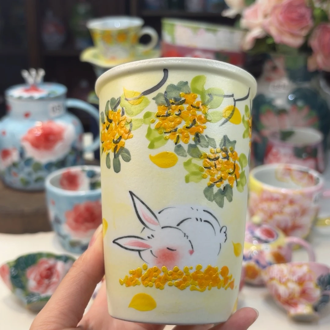 瓷片兔兔的小可爱太