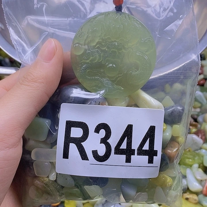 未镶嵌岫玉鱼缸石