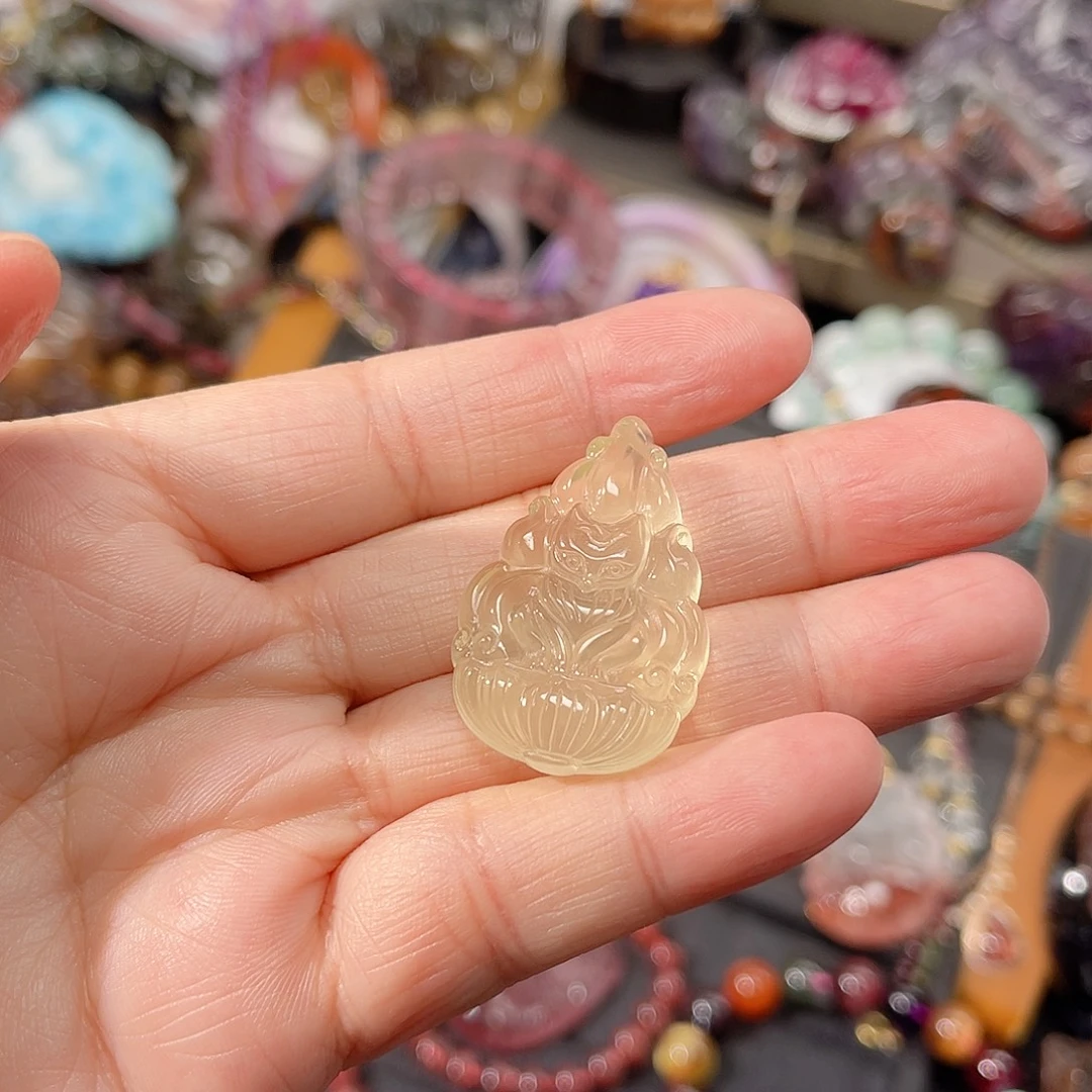 未镶嵌颈饰水晶多样性发一