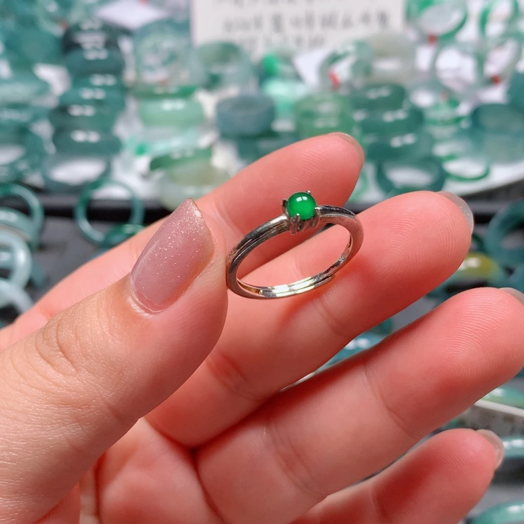 翡翠戒指未镶嵌戒指