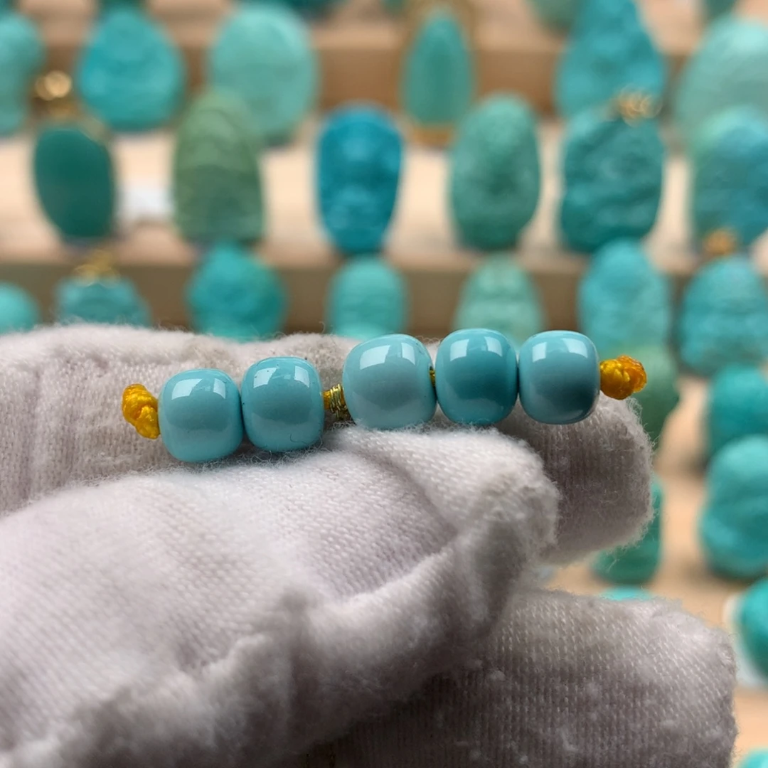 绿松石配饰未镶嵌