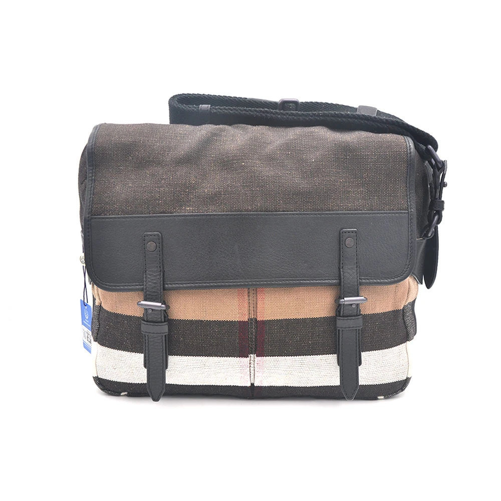 95新 BURBERRY/博柏利 98新 格纹帆布拼皮翻盖邮差包35*29/85384