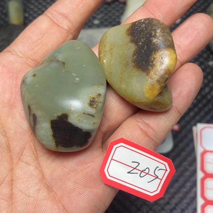颈饰未镶嵌和田玉瑞*205