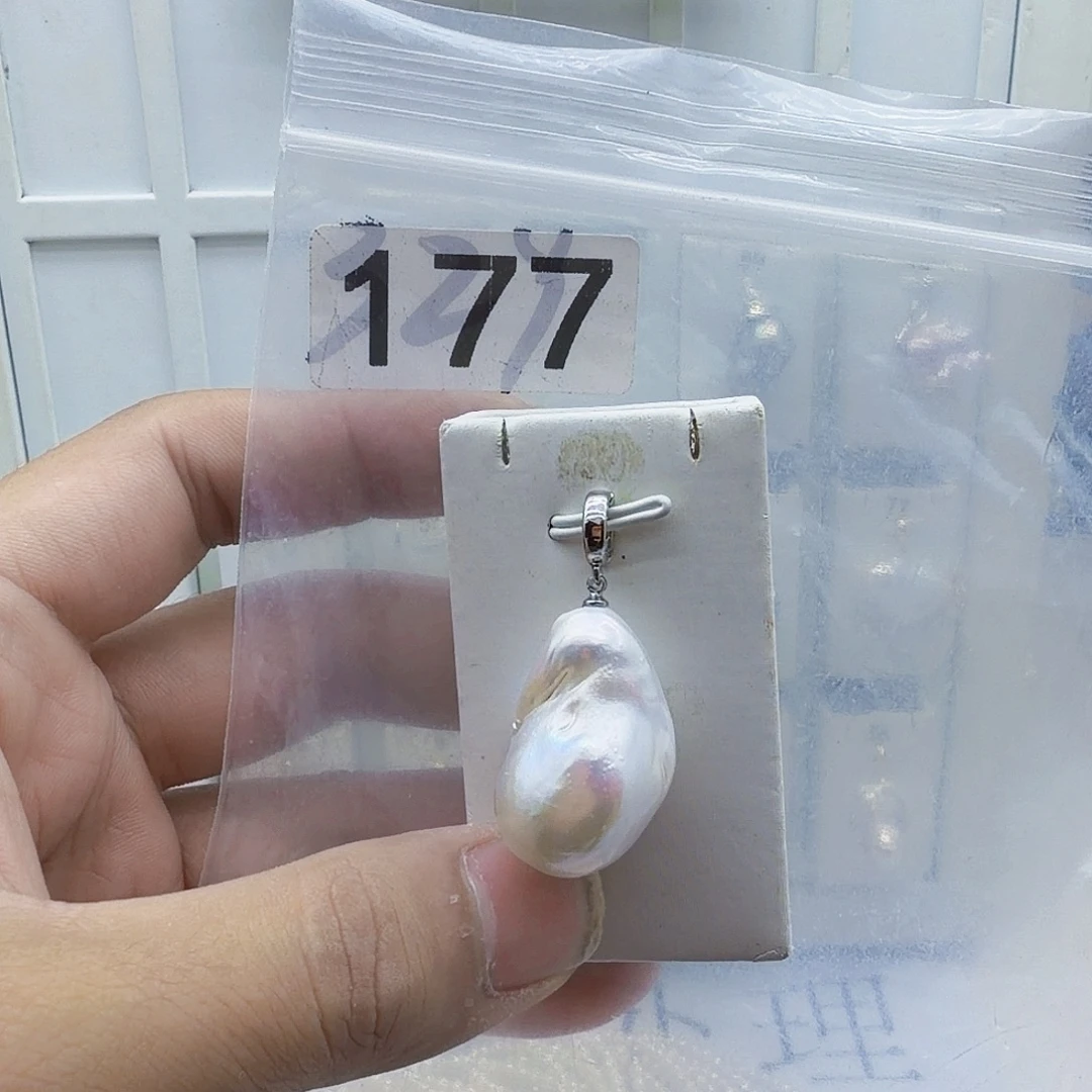 淡水珍珠合金颈饰