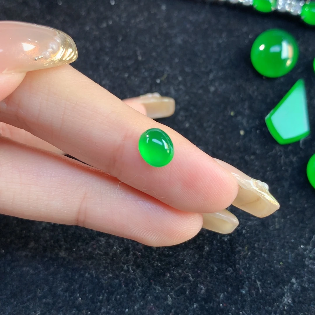 翡翠裸石6.8/5.8/3.3