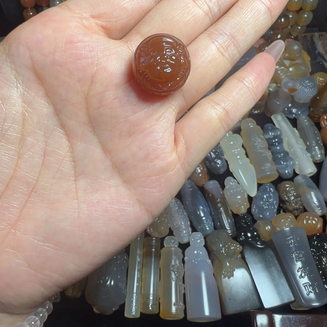 玛瑙/玉髓未镶嵌珠宝奇石
