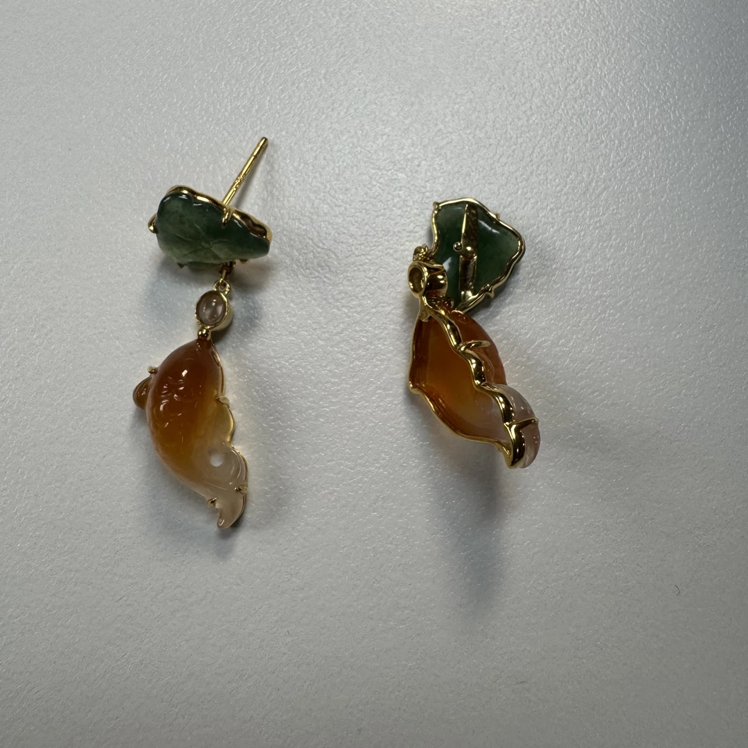 翡翠荷叶玛瑙鱼18k金镶嵌耳坠