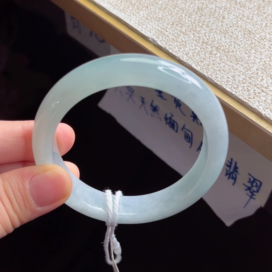 翡翠未镶嵌手镯手镯