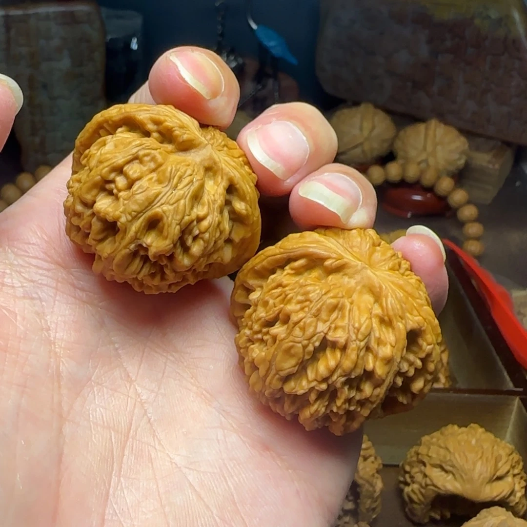 把件桃核天下第一矮