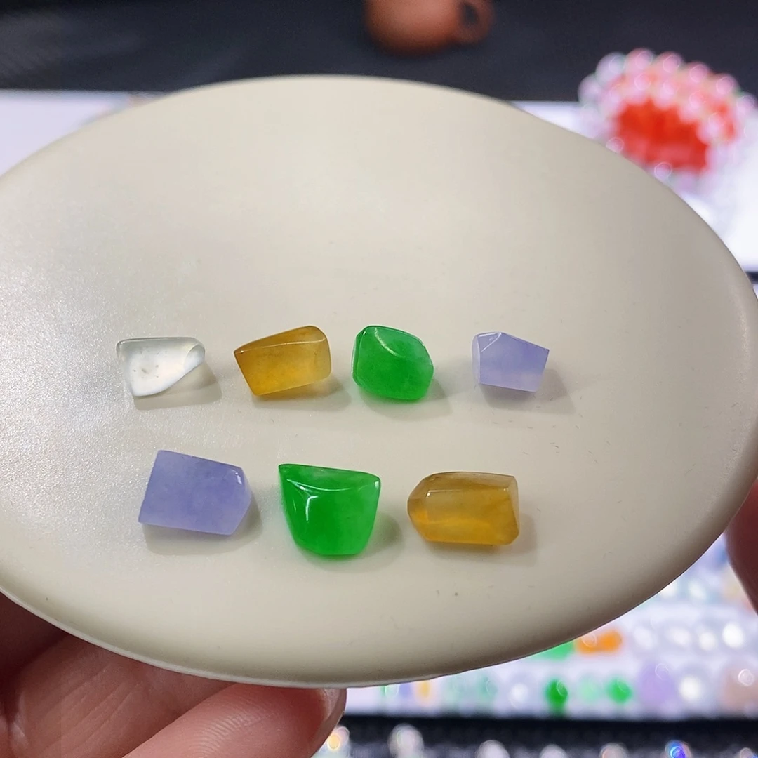 颈饰未镶嵌翡翠二选一