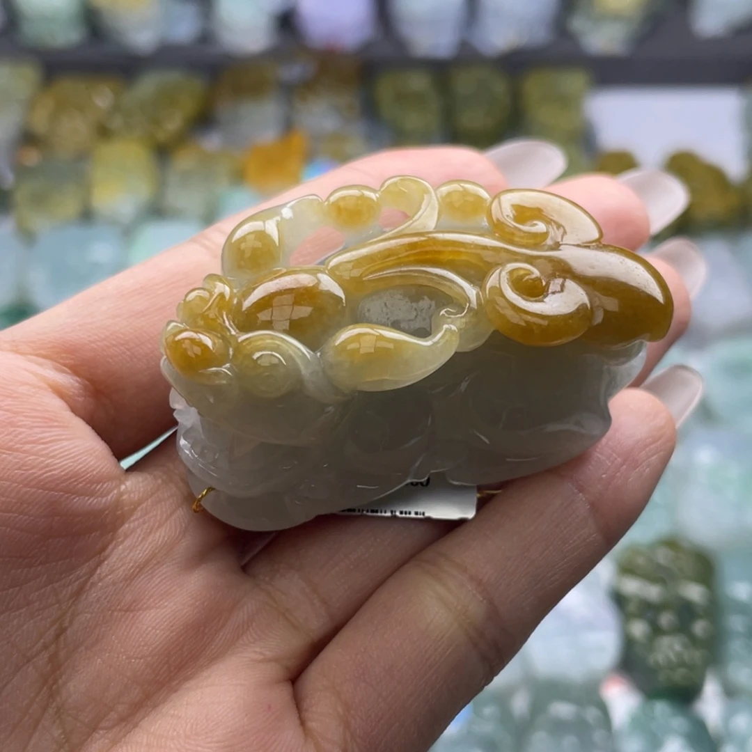 茉***莉颈饰未镶嵌翡翠貔貅