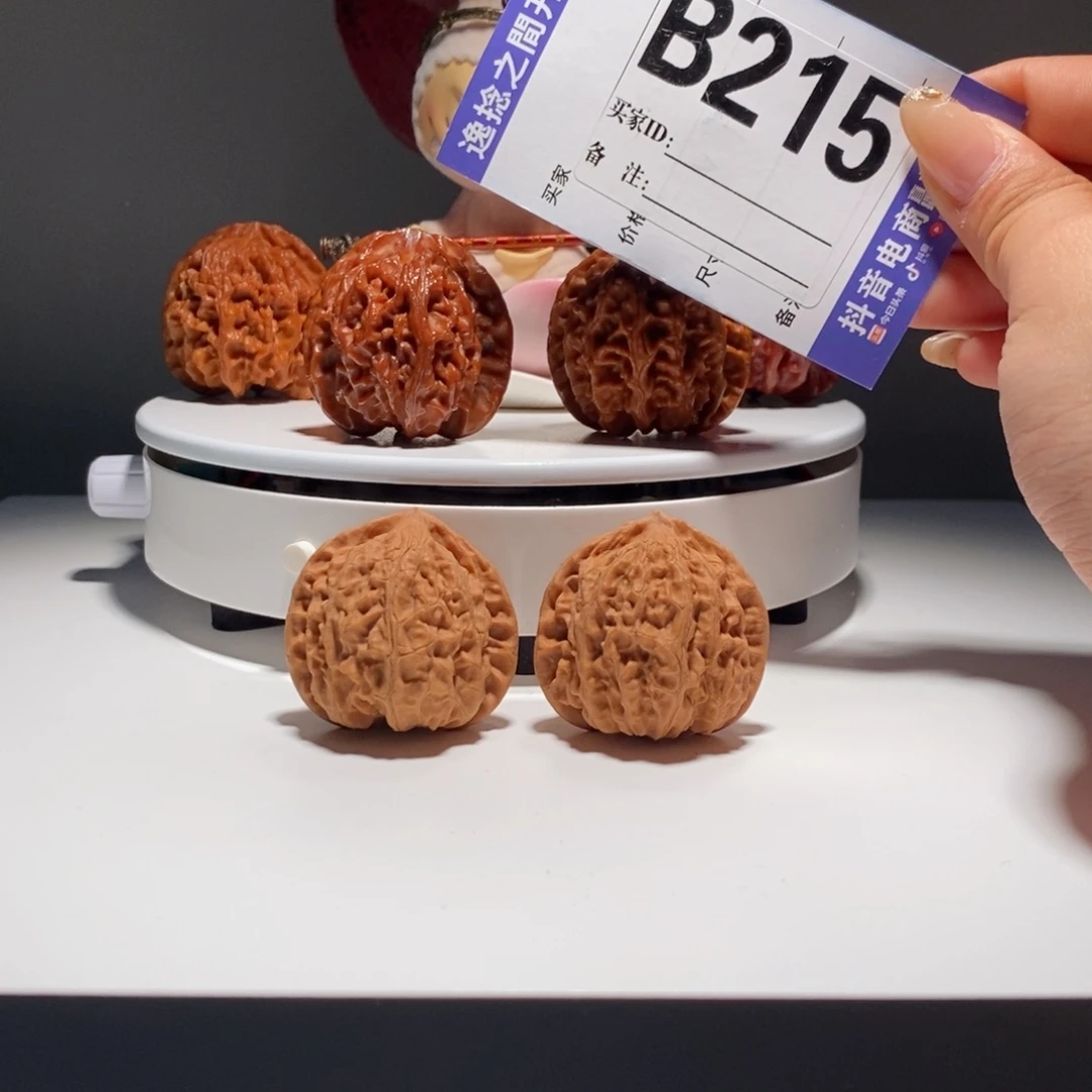 吊坠文玩核桃215    号-仙台公子帽金牛-尺寸 40
