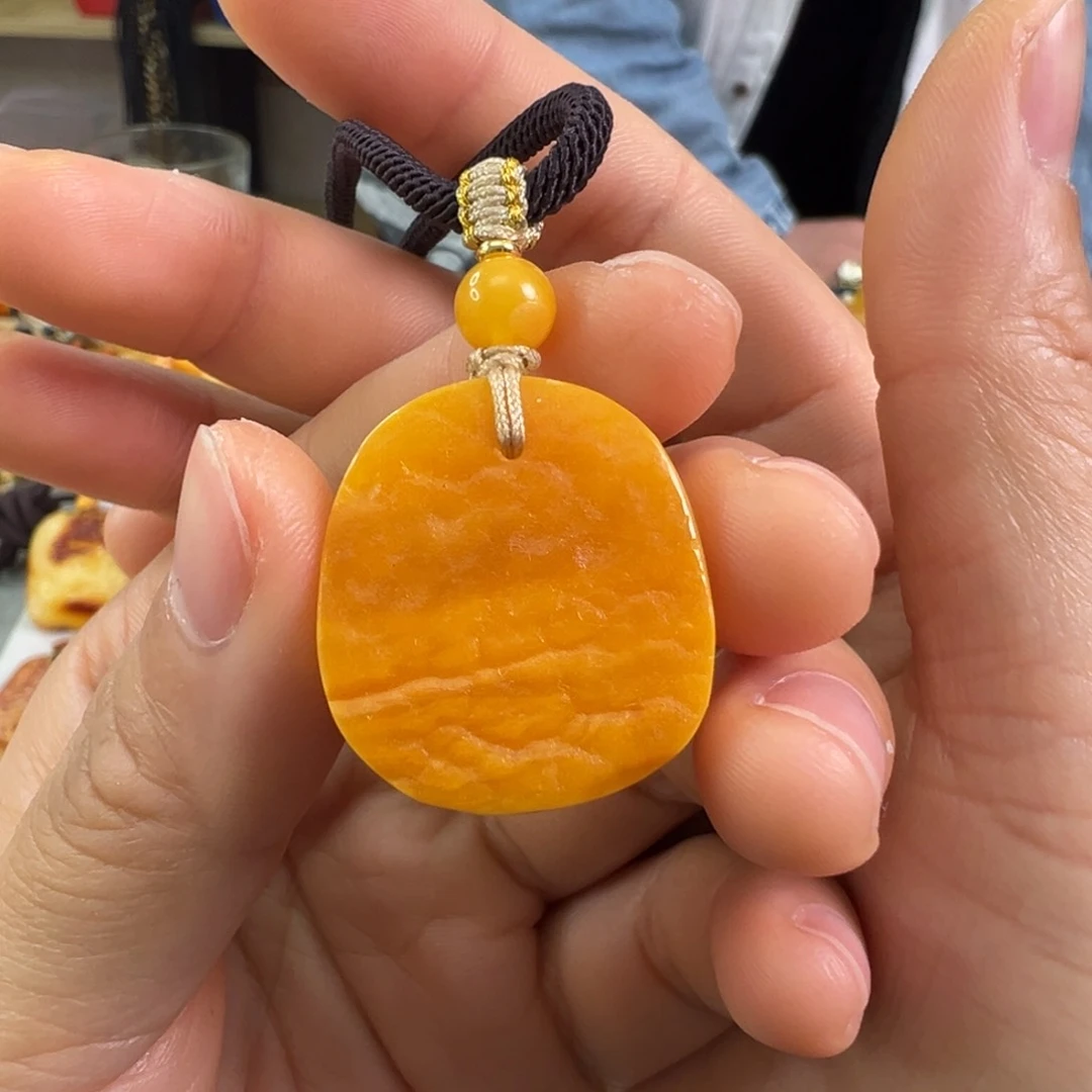 蜜蜡裸石未镶嵌蜜蜡