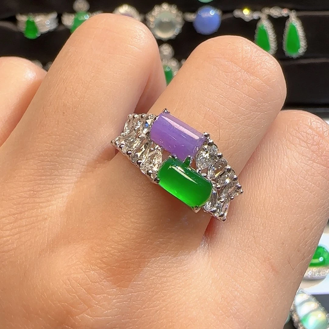 翡翠18K金镶嵌颈饰戒指