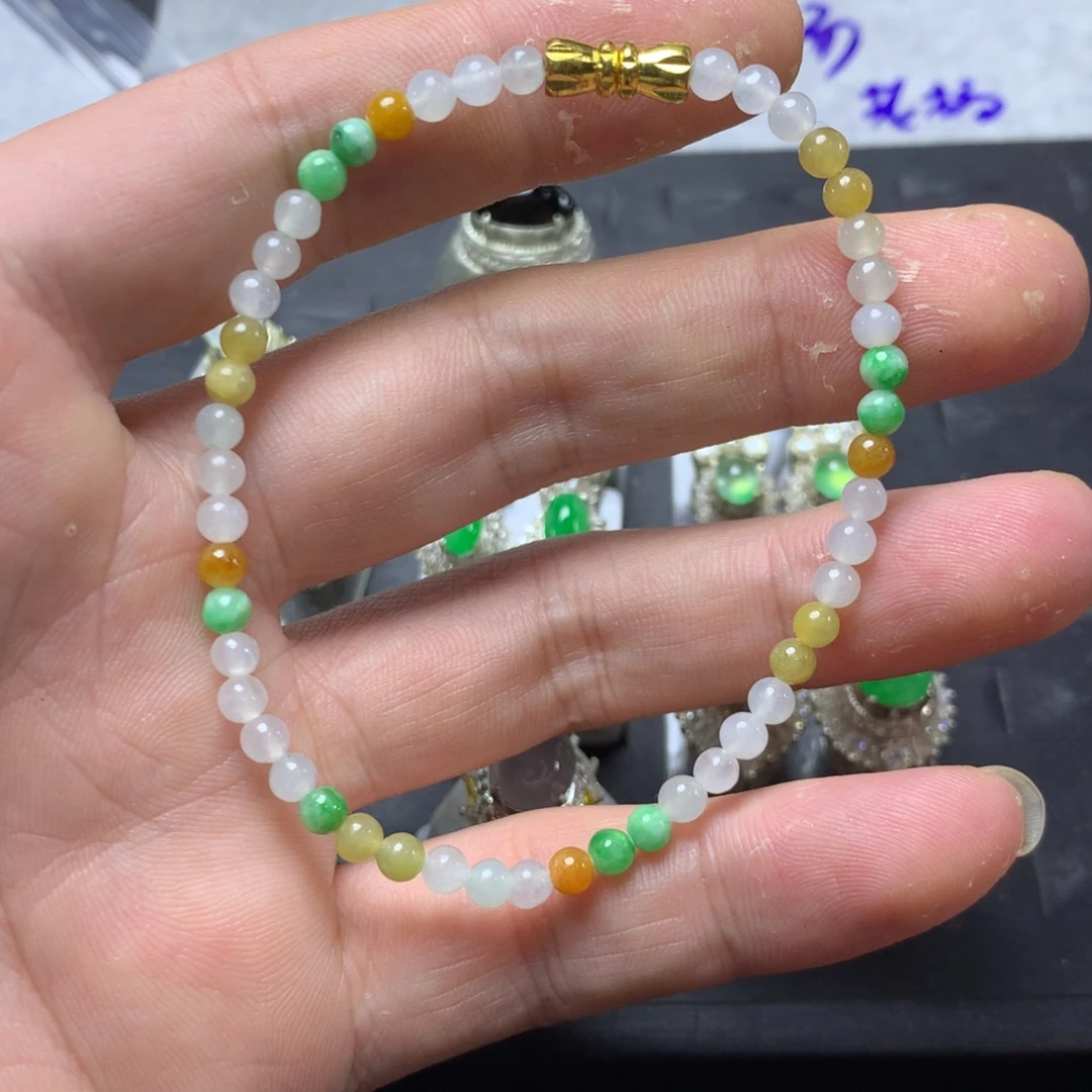 定制翡翠未镶嵌手串