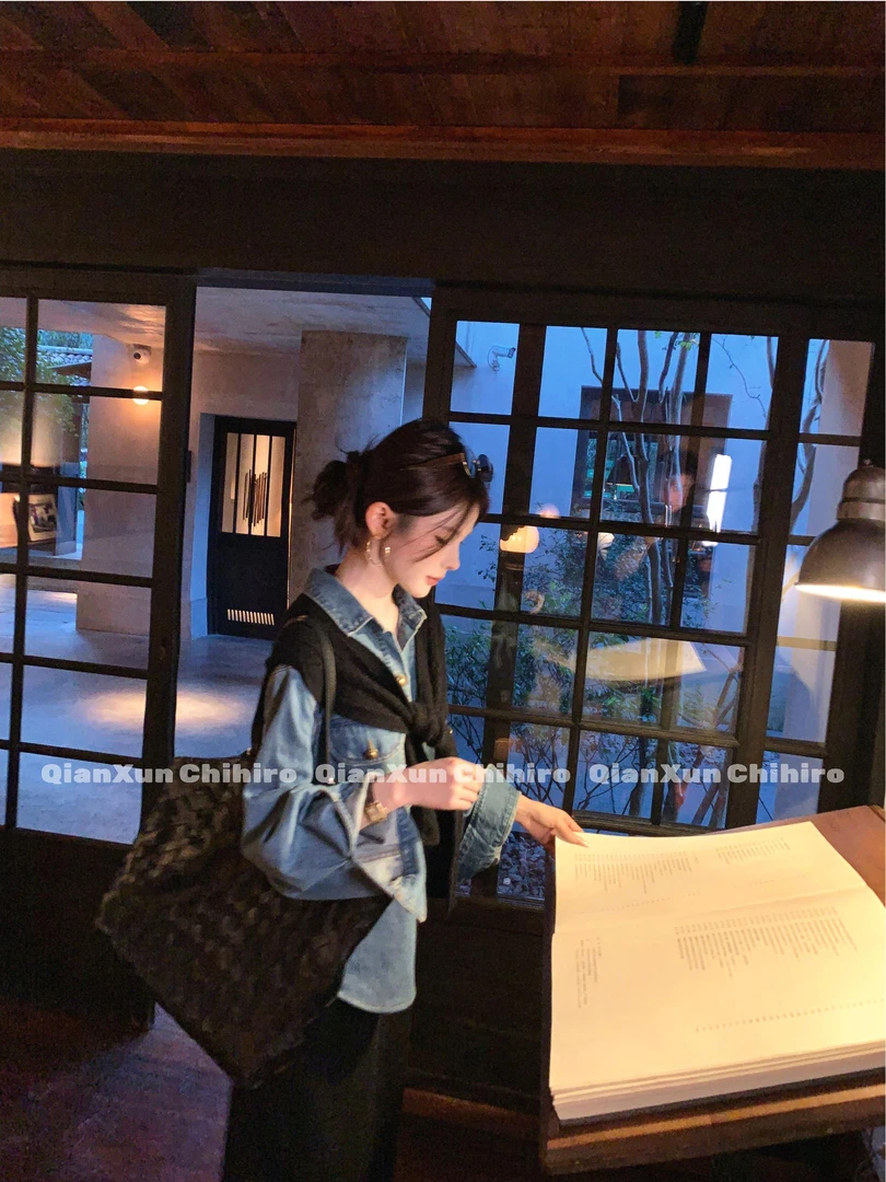 「淡人舒适区」秋季气质百搭休闲时尚洋气减龄小众衬衫QXQ5CS6906A