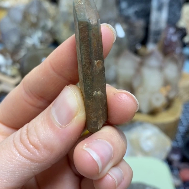水晶水晶柱未镶嵌蝉****_