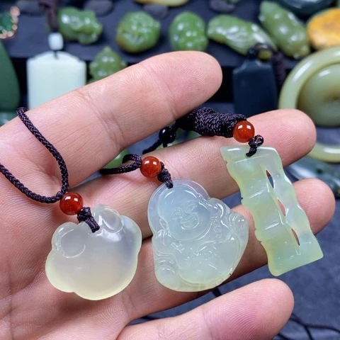 未镶嵌蛇纹石玉手链