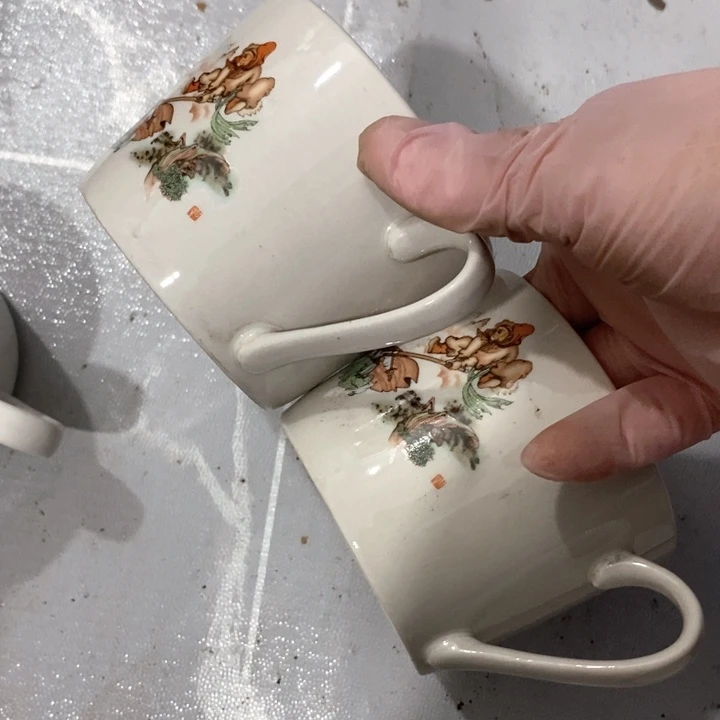 瓷片一厂三打茶杯一对微瑕疵