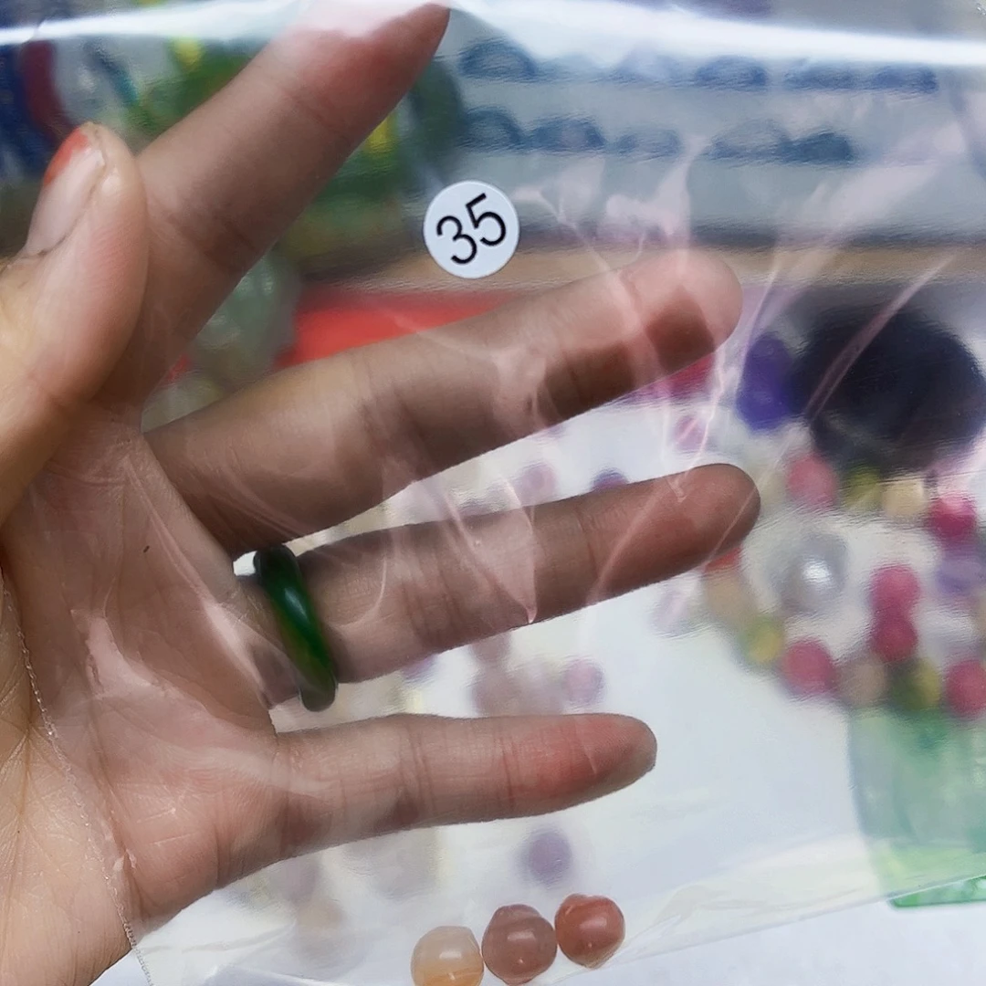 和田玉（糖玉）未镶嵌珠宝半成品蒲*英