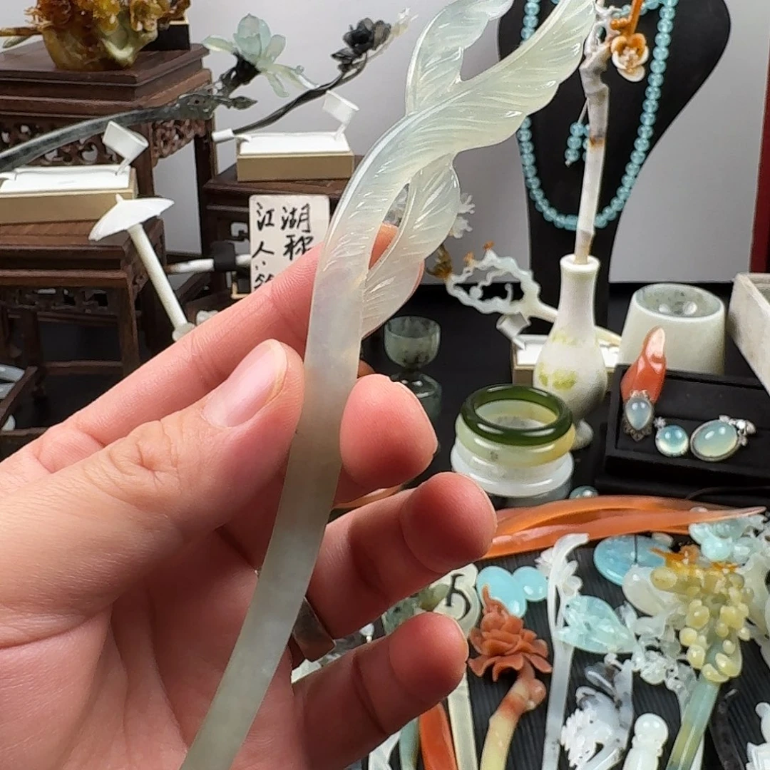 蛇纹石玉未镶嵌发饰