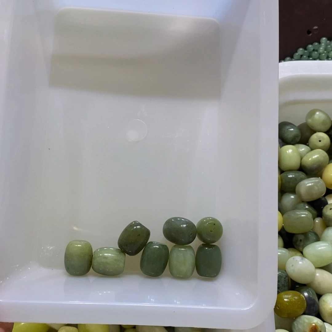 蛇纹石玉未镶嵌颈饰73