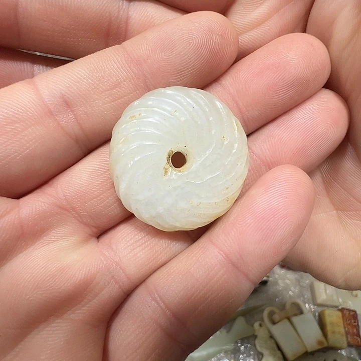 和田玉（糖玉）未镶嵌挂件