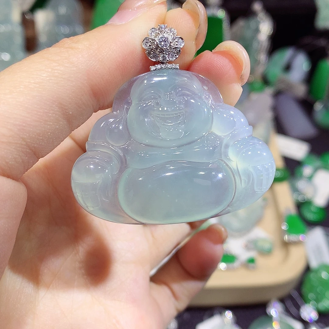 翡翠18K金镶嵌颈饰佛