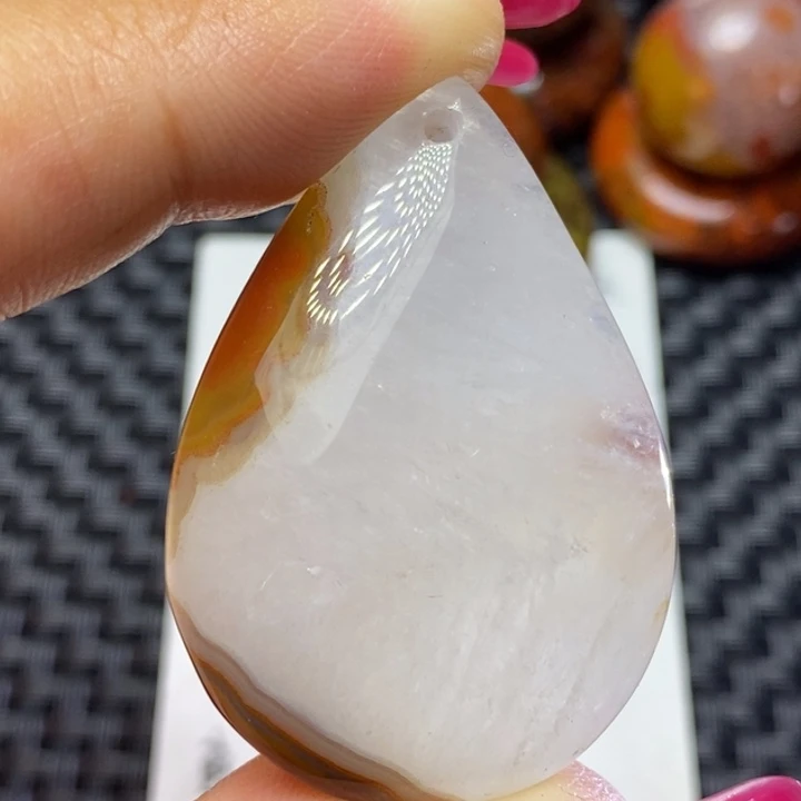 玛瑙/玉髓颈饰未镶嵌