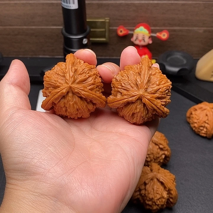用***3把件文玩核桃白奔