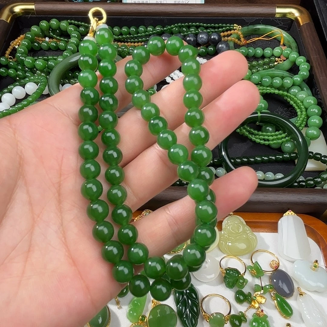 18K金镶嵌和田玉耳饰