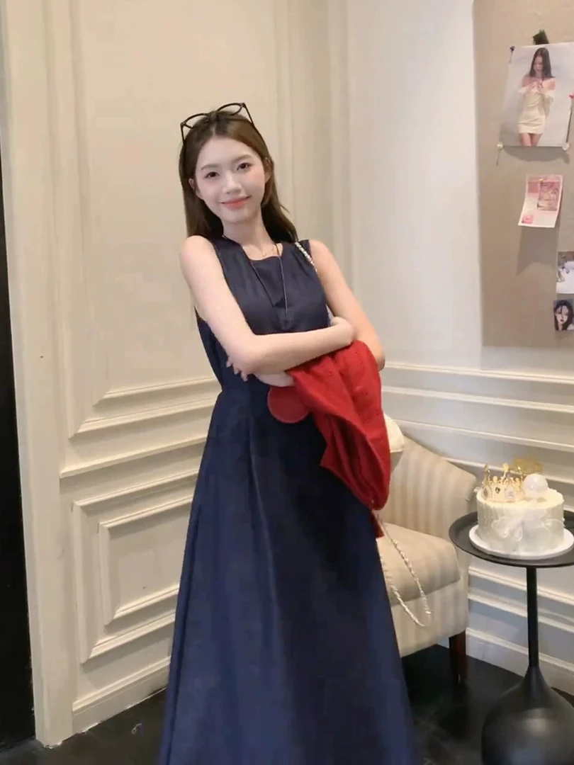 高个子定制复古文艺气质连衣裙圆领收腰设计显瘦百搭长款裙