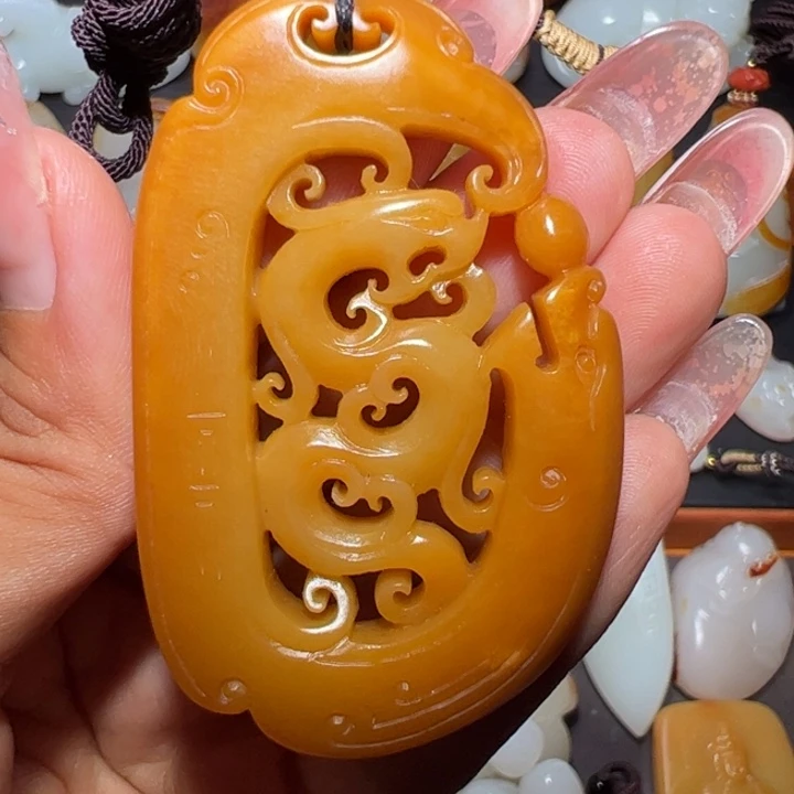 颈饰未镶嵌和田玉