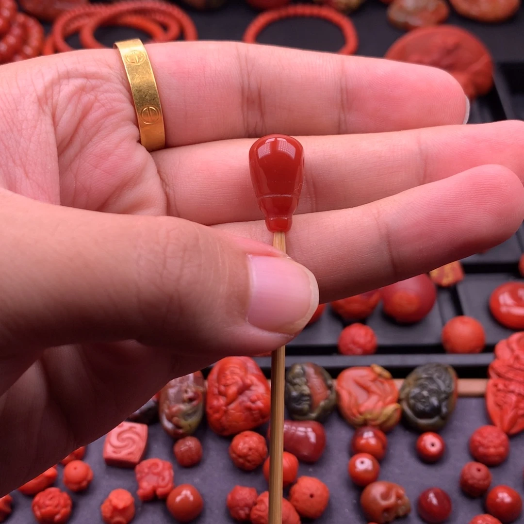 南红玛瑙未镶嵌南红川料原矿奶嘴三通10mm+