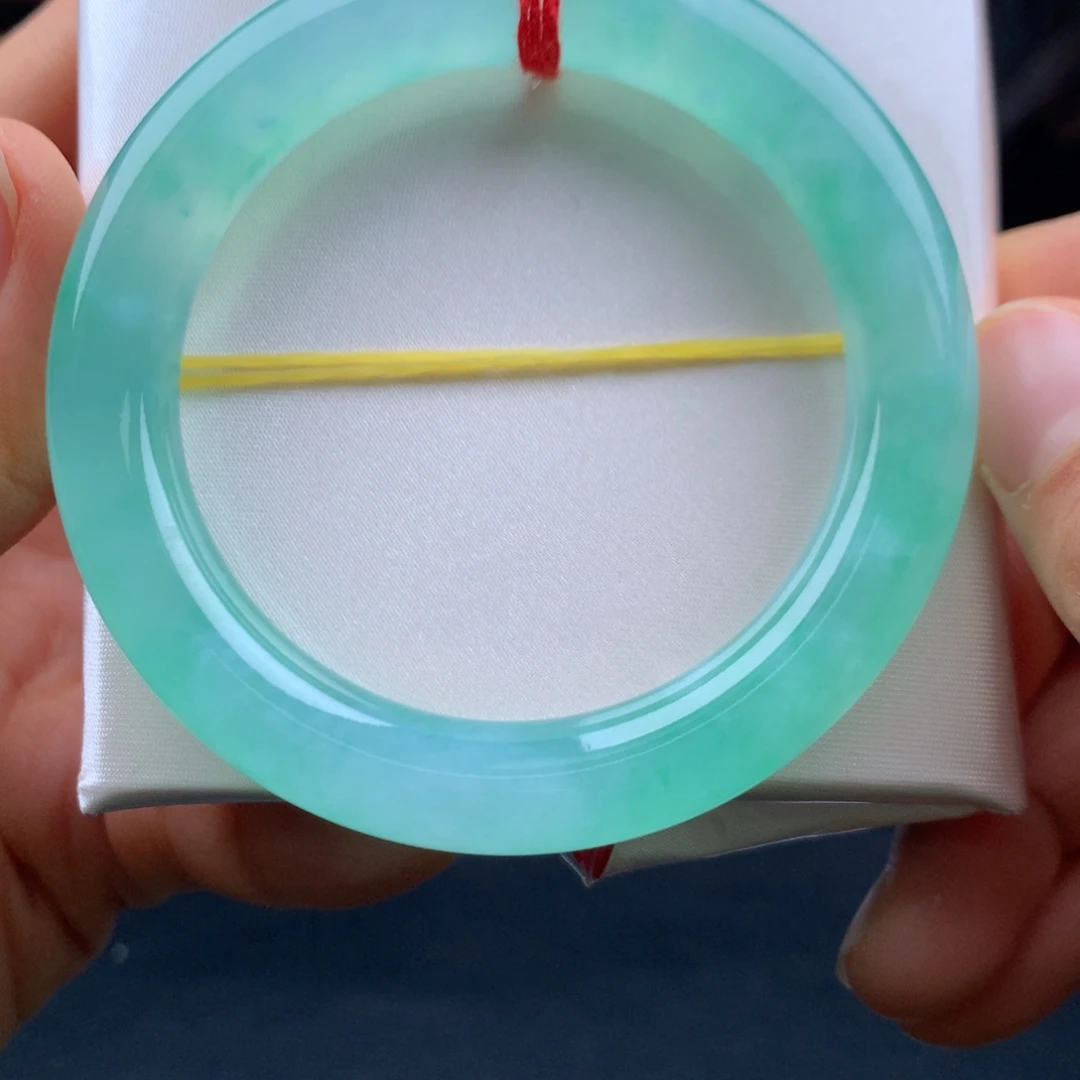 翡翠未镶嵌手镯木那绿起光完美