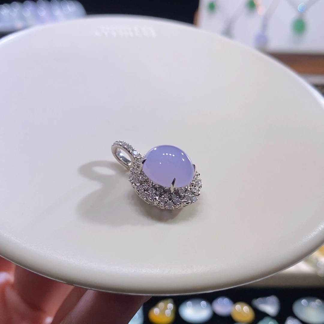 翡翠18K金镶嵌颈饰18K冰紫蛋面吊坠