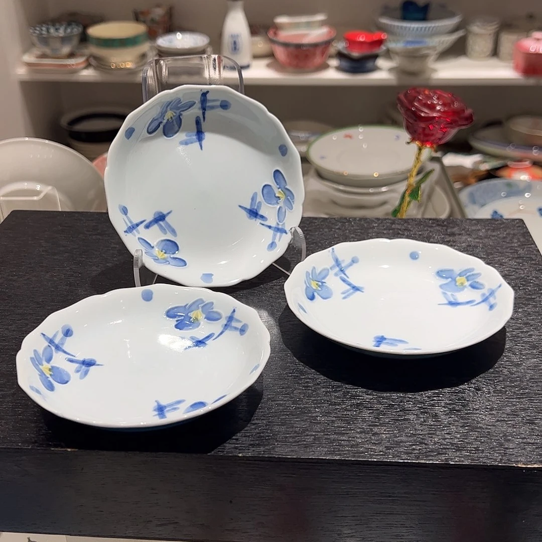 良***意陶葵口浮雕手绘大漂亮小碟子3个