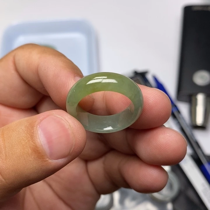 定制翡翠未镶嵌毛货需要抛光请慎拍