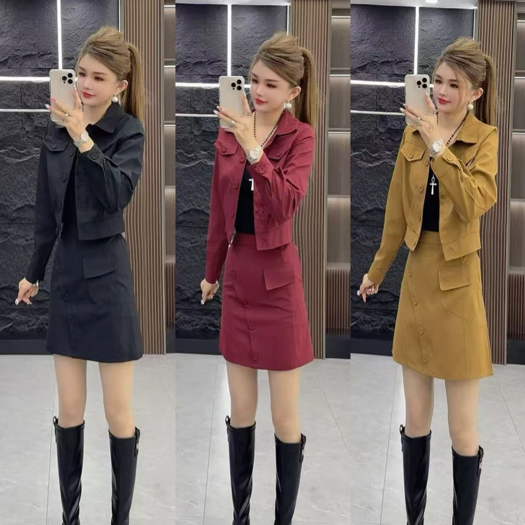 精品0682 气质显瘦短款翻领上衣 加 装饰短裙 两件套