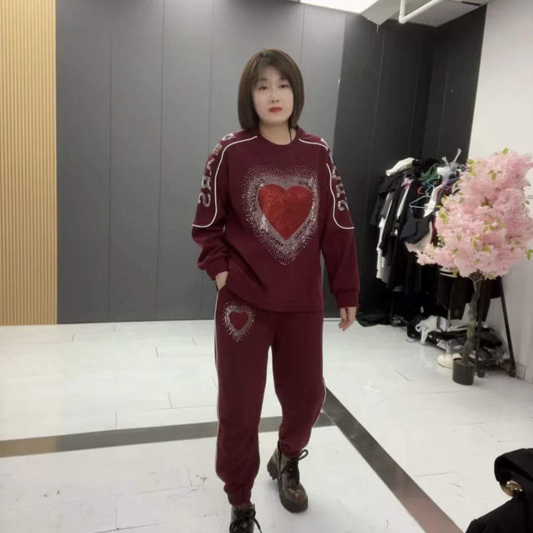 6695*款大码时尚加绒休闲百搭宽松减龄圆领钻爱心上衣+裤子套装