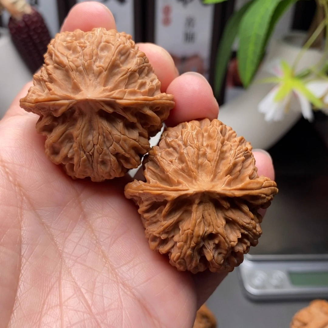 文玩核桃把件老***孩苹果园43