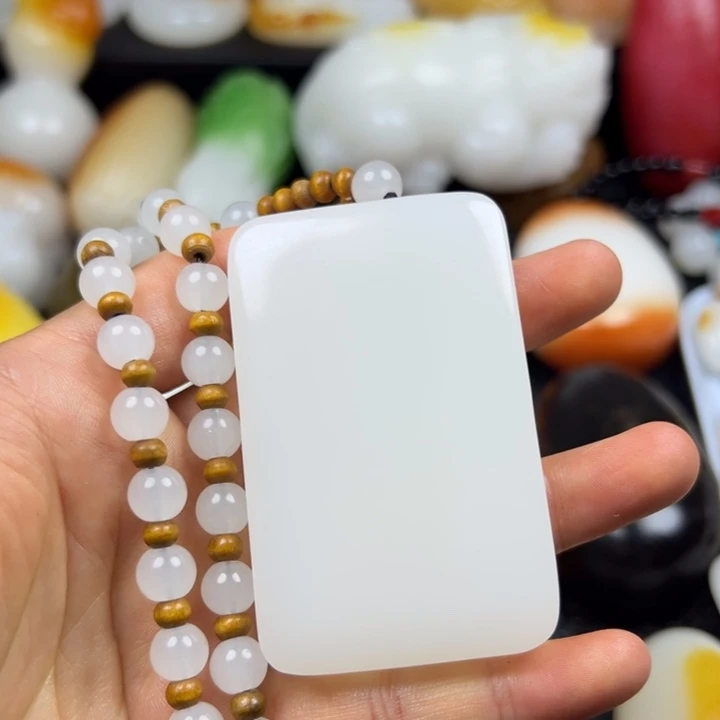 新疆戈壁五彩石金丝