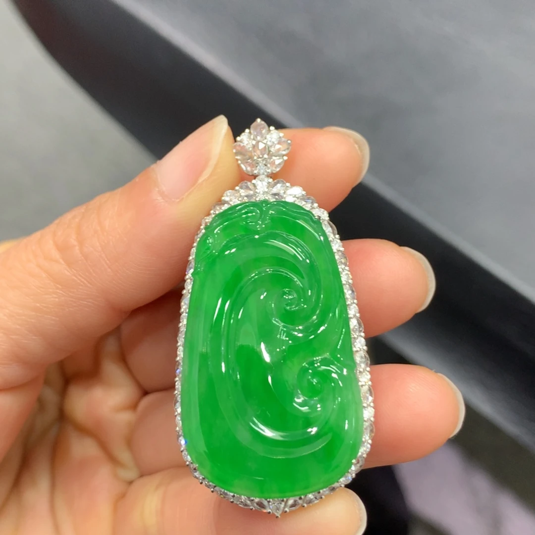 翡翠18K金镶嵌吊坠(不含链)