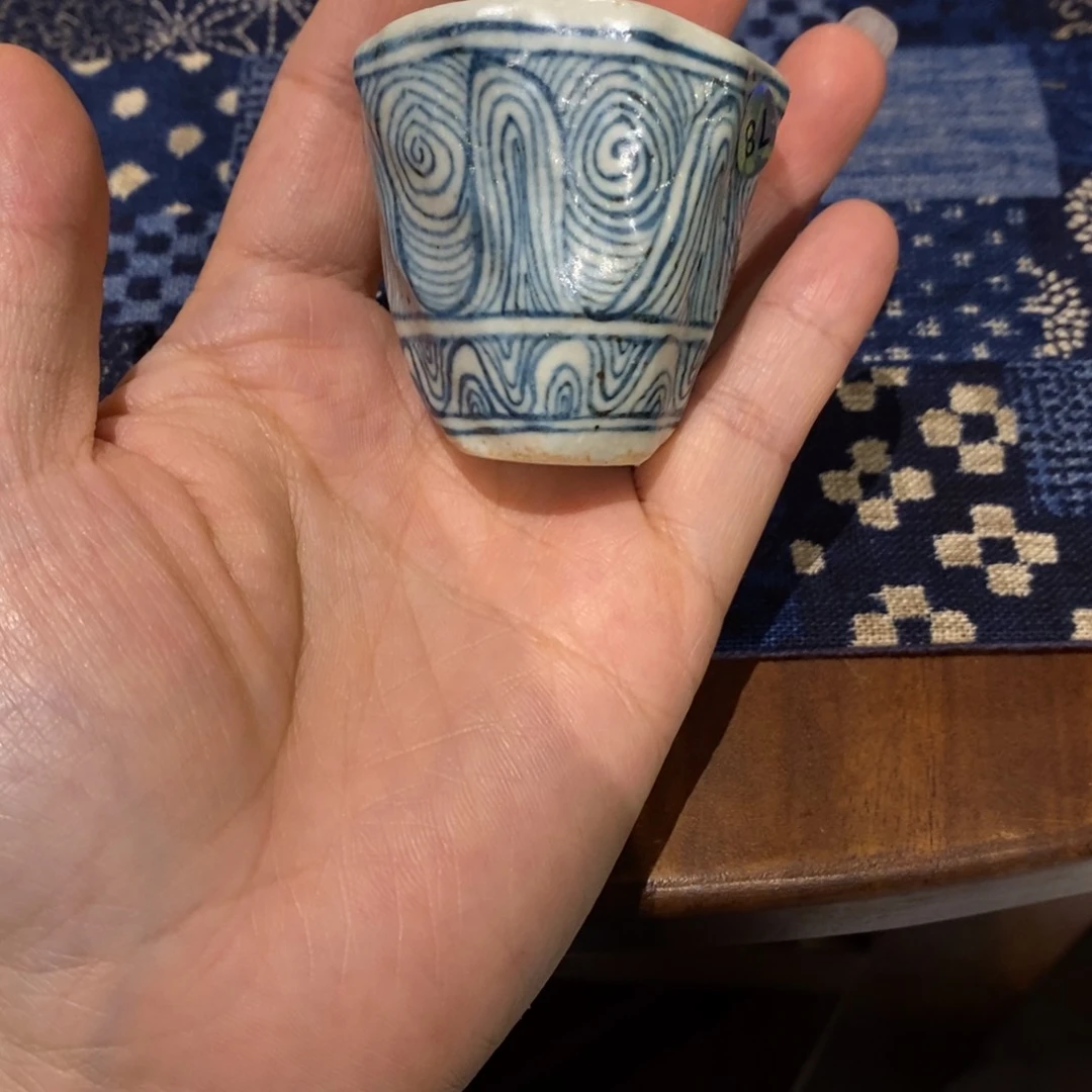 摆件器物。         器物