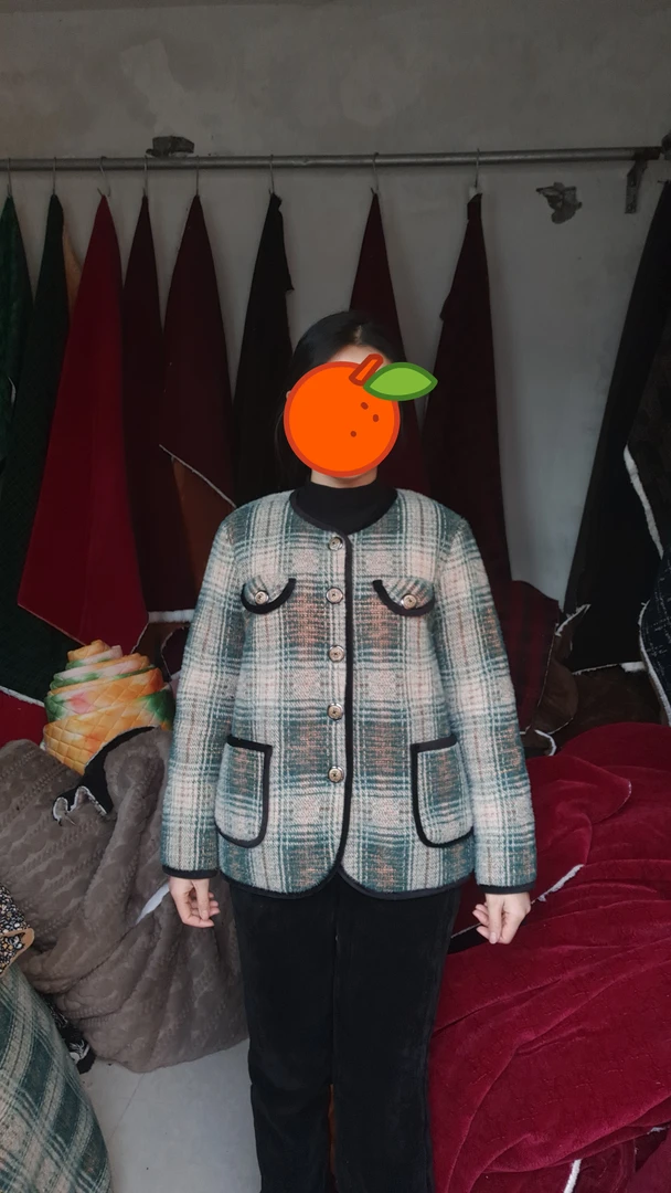 水貂绒三层复合加绒小香风上衣