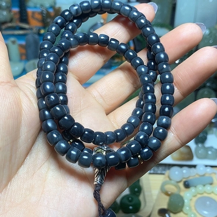 和田玉未镶嵌项链